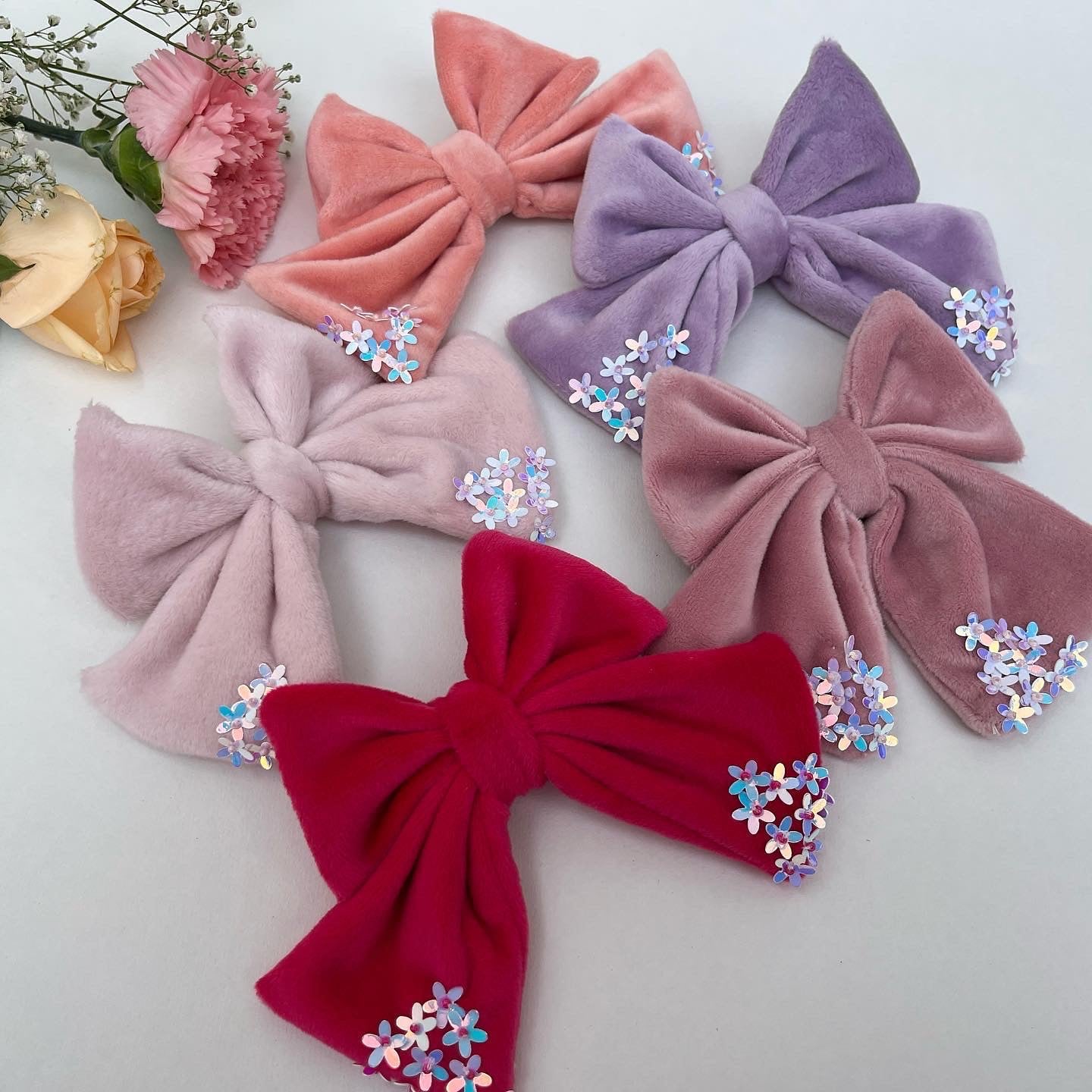 Velvet Sequin Bows - Pack of 5