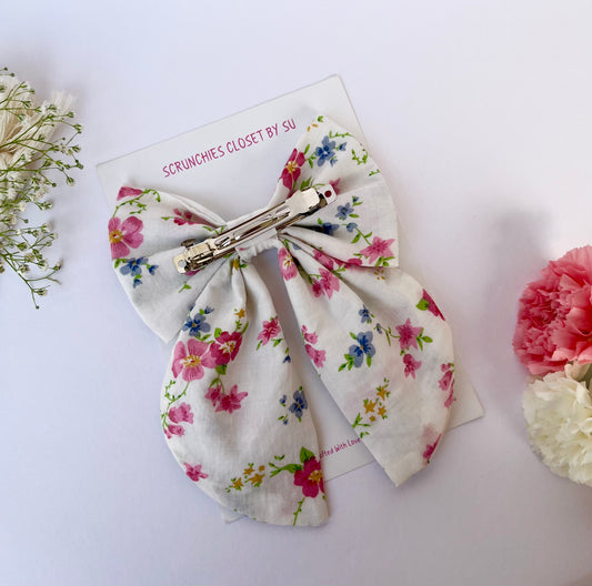 White & Pink Floral Tailbow