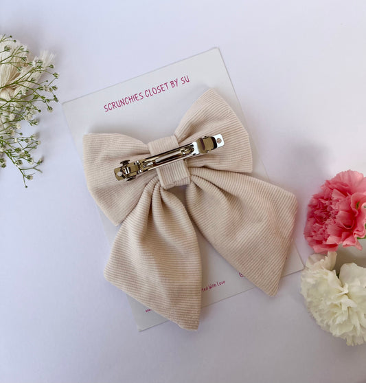 Off White Corduroy Tailbow