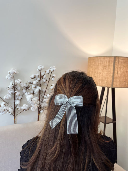 Dainty Shimmer Tailbow