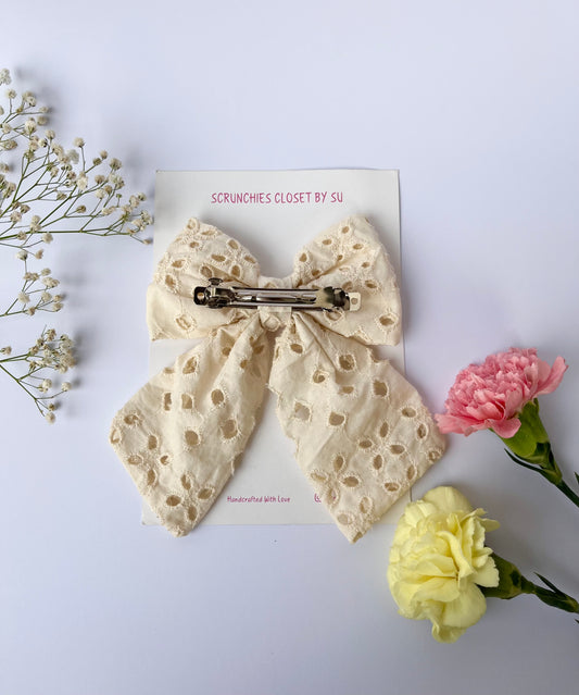 Vintage Beige Tailbow