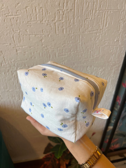 White Floral Vanity Pouch