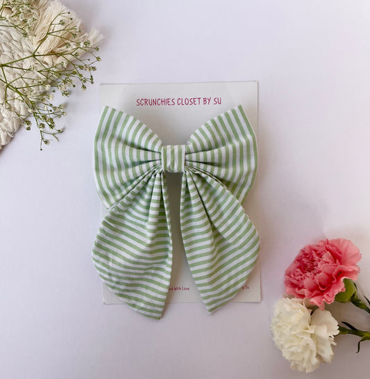 Green Striped Tailbow