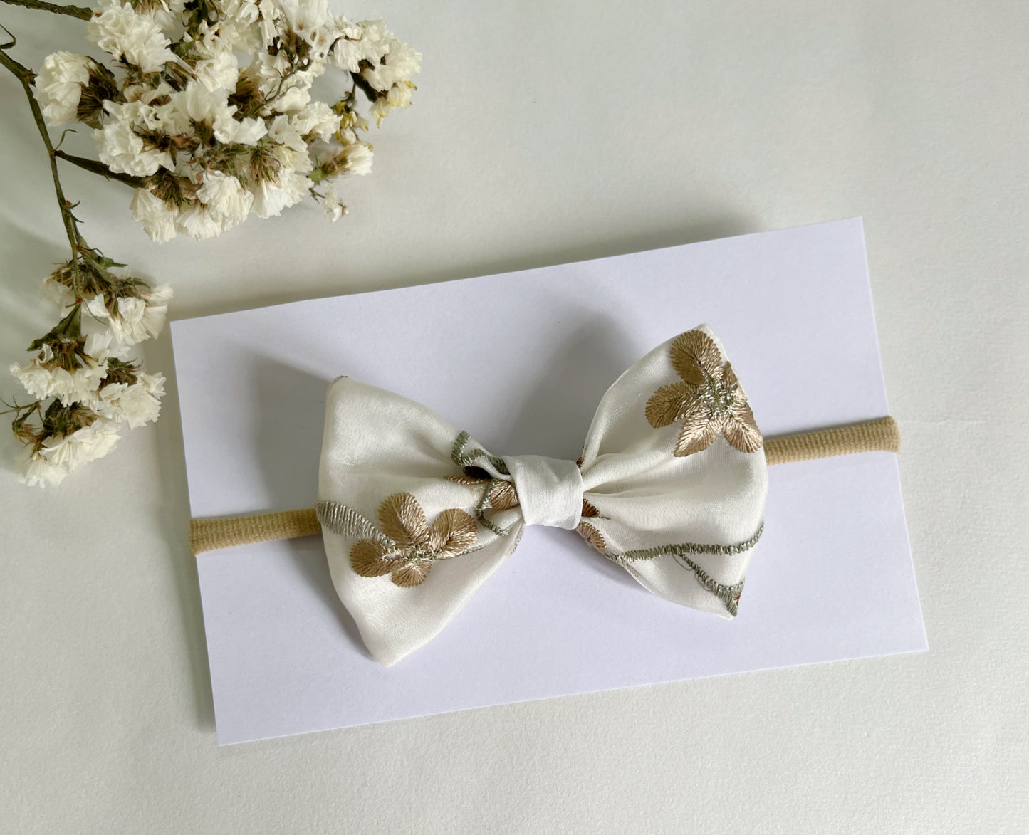 White Embroidered Bow Nylon Headband