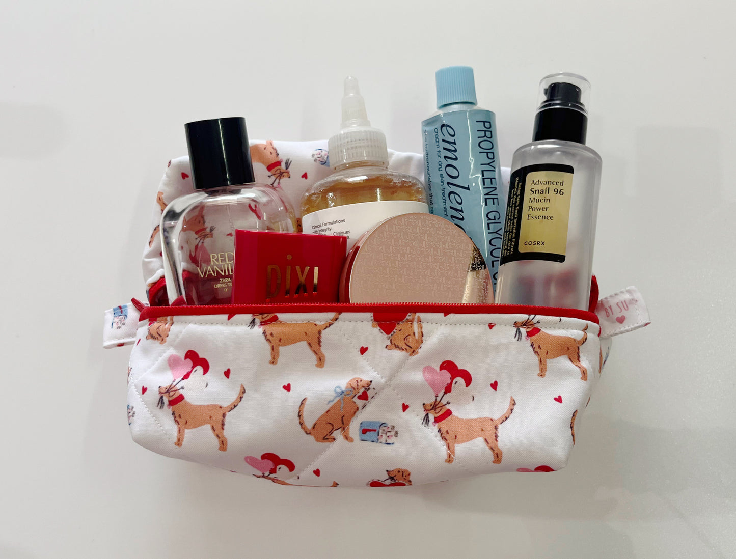 Doggo Love Pouch