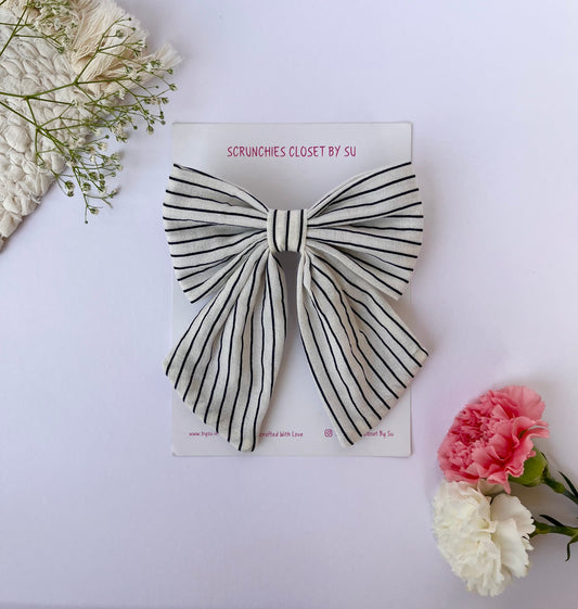 Black Striped Tailbow