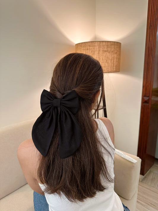 Black Linen Tailbow