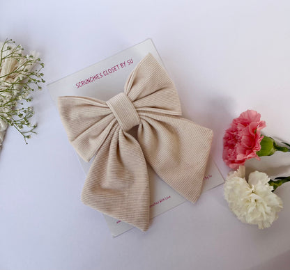Off White Corduroy Tailbow