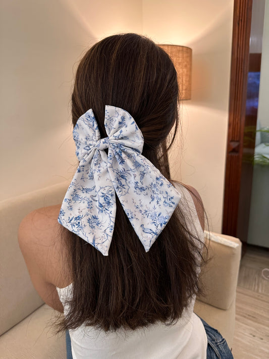 Blue Floral Tailbow