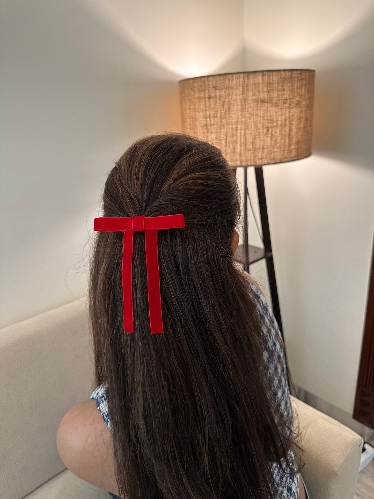 Red Velvet Petite Bow ( 1 Pair)