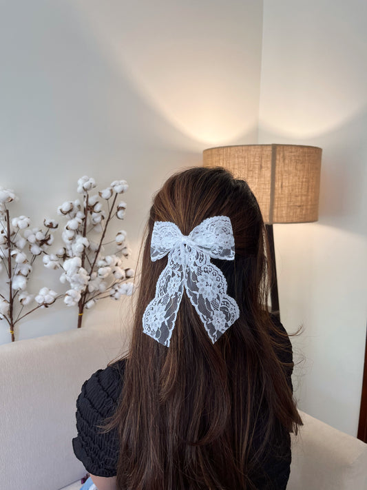 Lace Tailbow