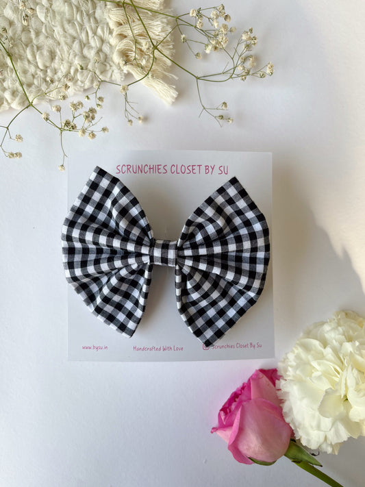 Black Gingham Classic Hairbow