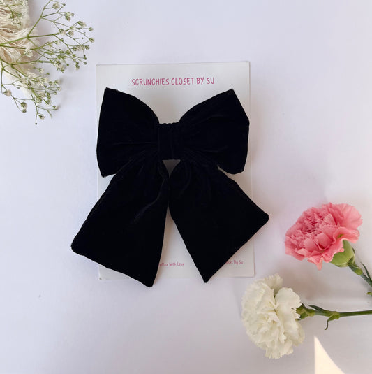 Black Velvet Tailbow