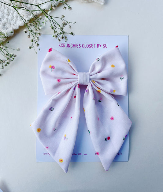 Flowery Tailbow